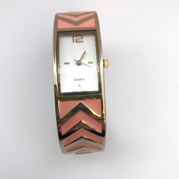 NEW Gold & Pink Chevron Watch - Picture 4 of 4
